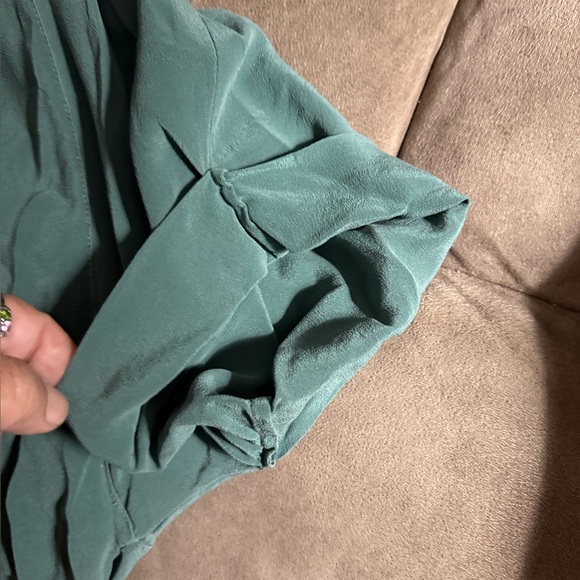Maeve Anthropologie 100% silk green blouse XS quiet luxury top office casual - Picture 5 of 5
